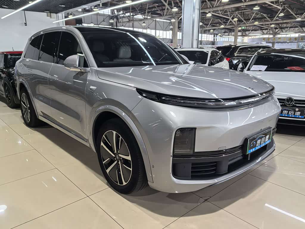 Li Auto L8 2024 Pro
