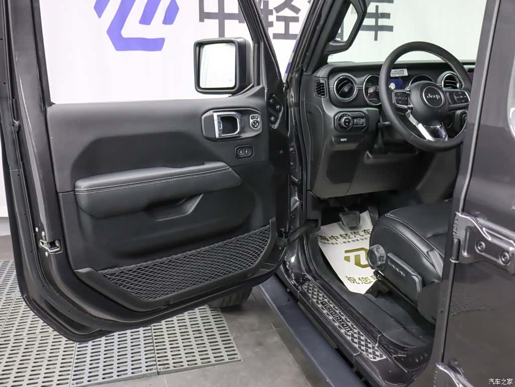 Jeep Gladiator, 2023 все фото
