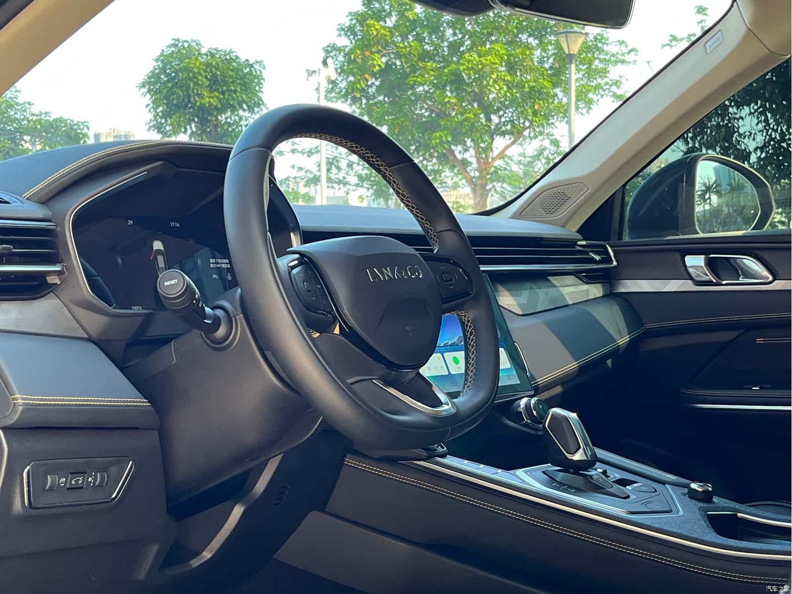 Lynk & Co 01, 2024 10