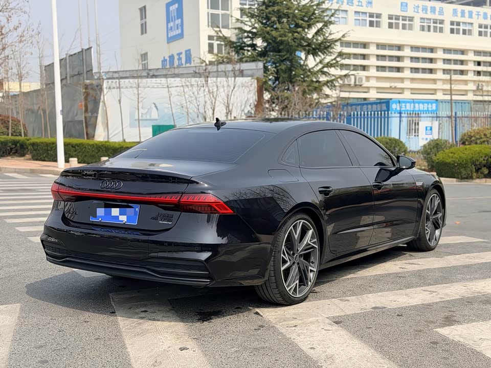 Audi A7L