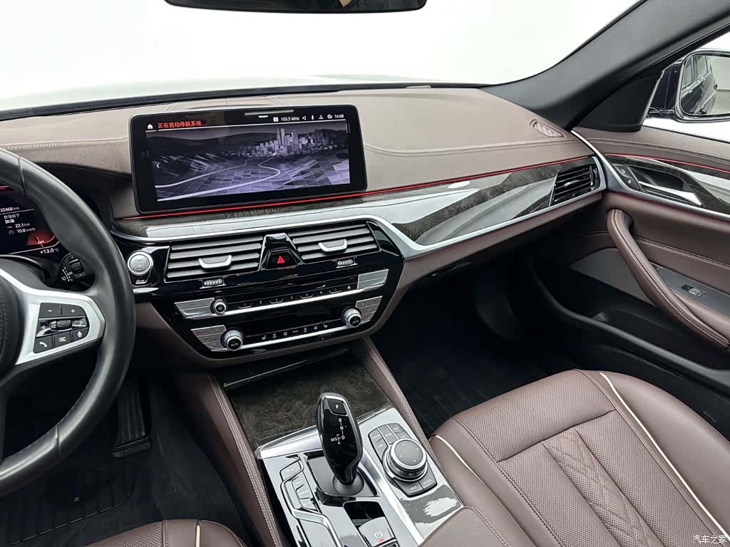 BMW 5 Series, 2022 14