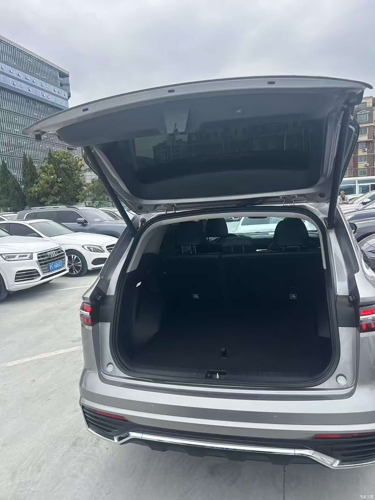 Geely Xingyue L, 2023 11