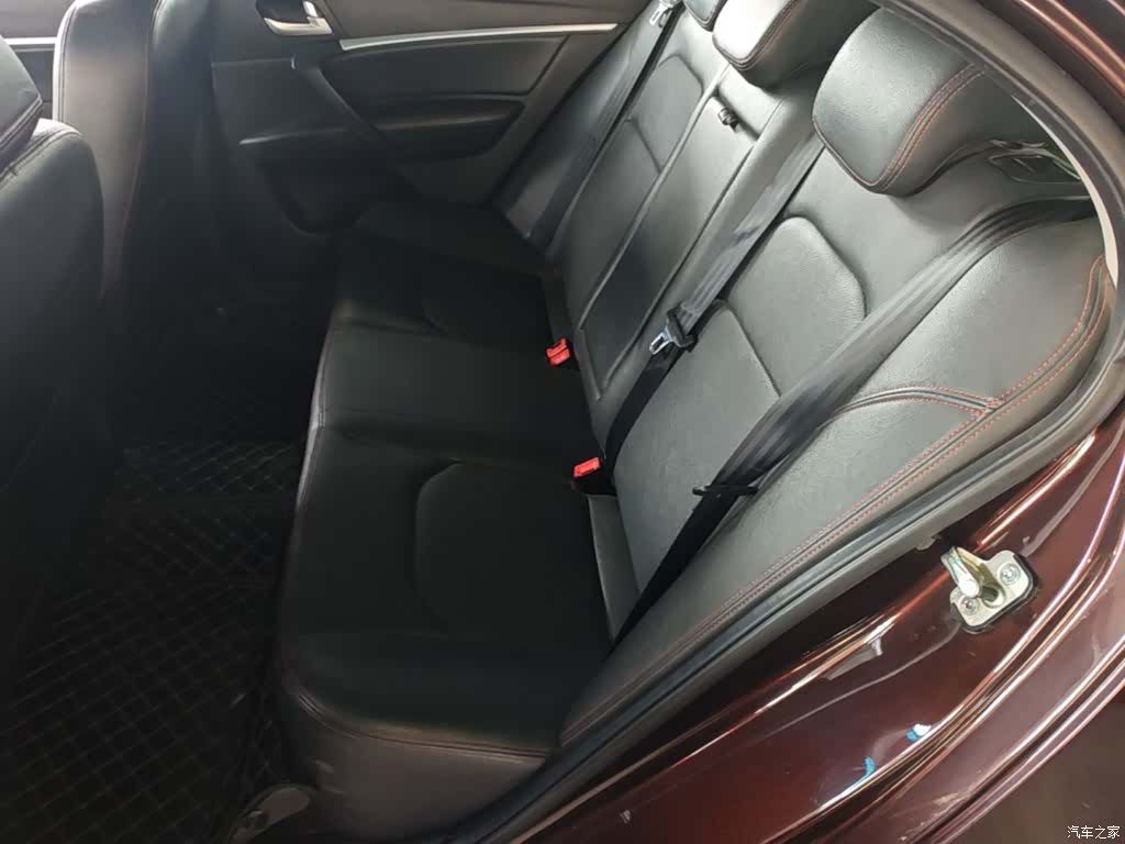 Geely Emgrand, 2015 17