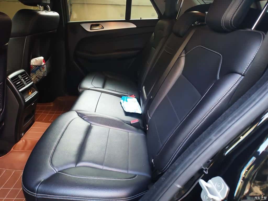 Mercedes-Benz M-Class, 2015 13