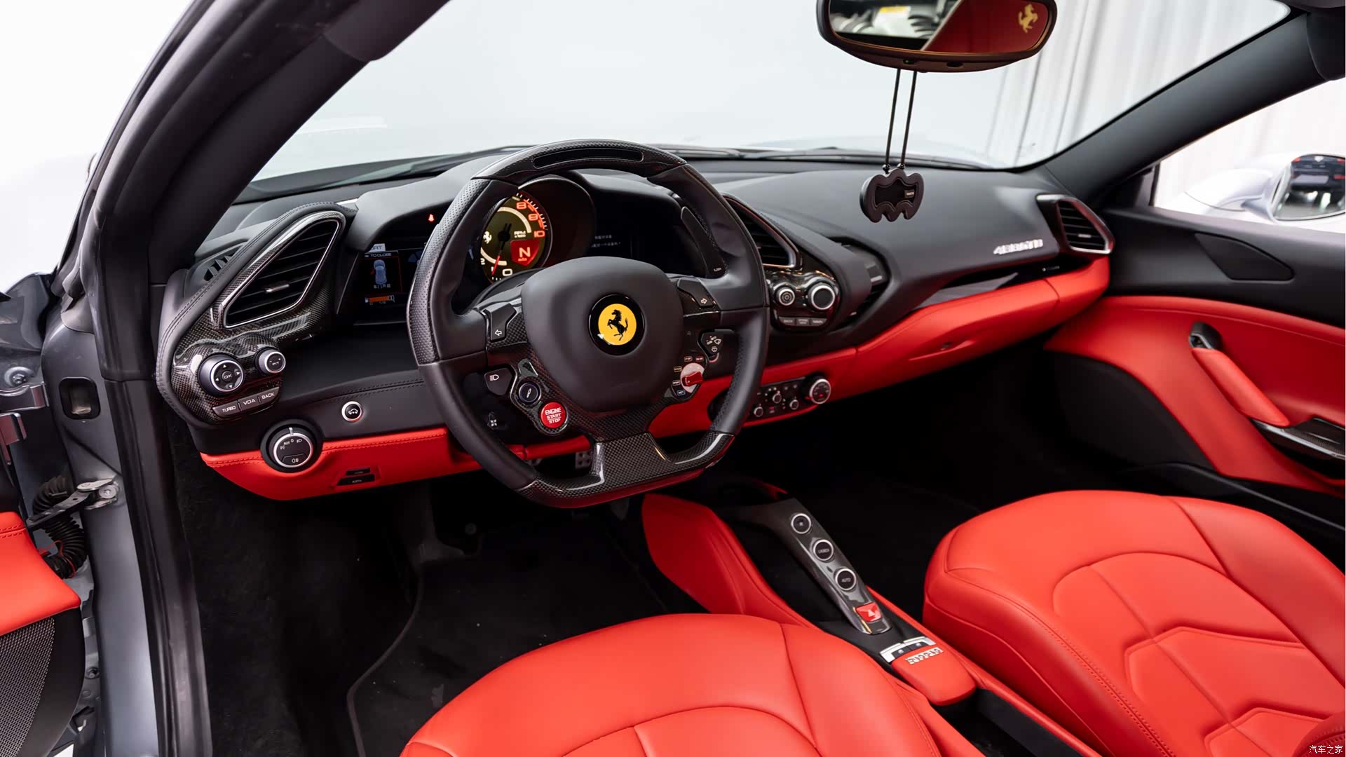 Ferrari 488, 2017 7