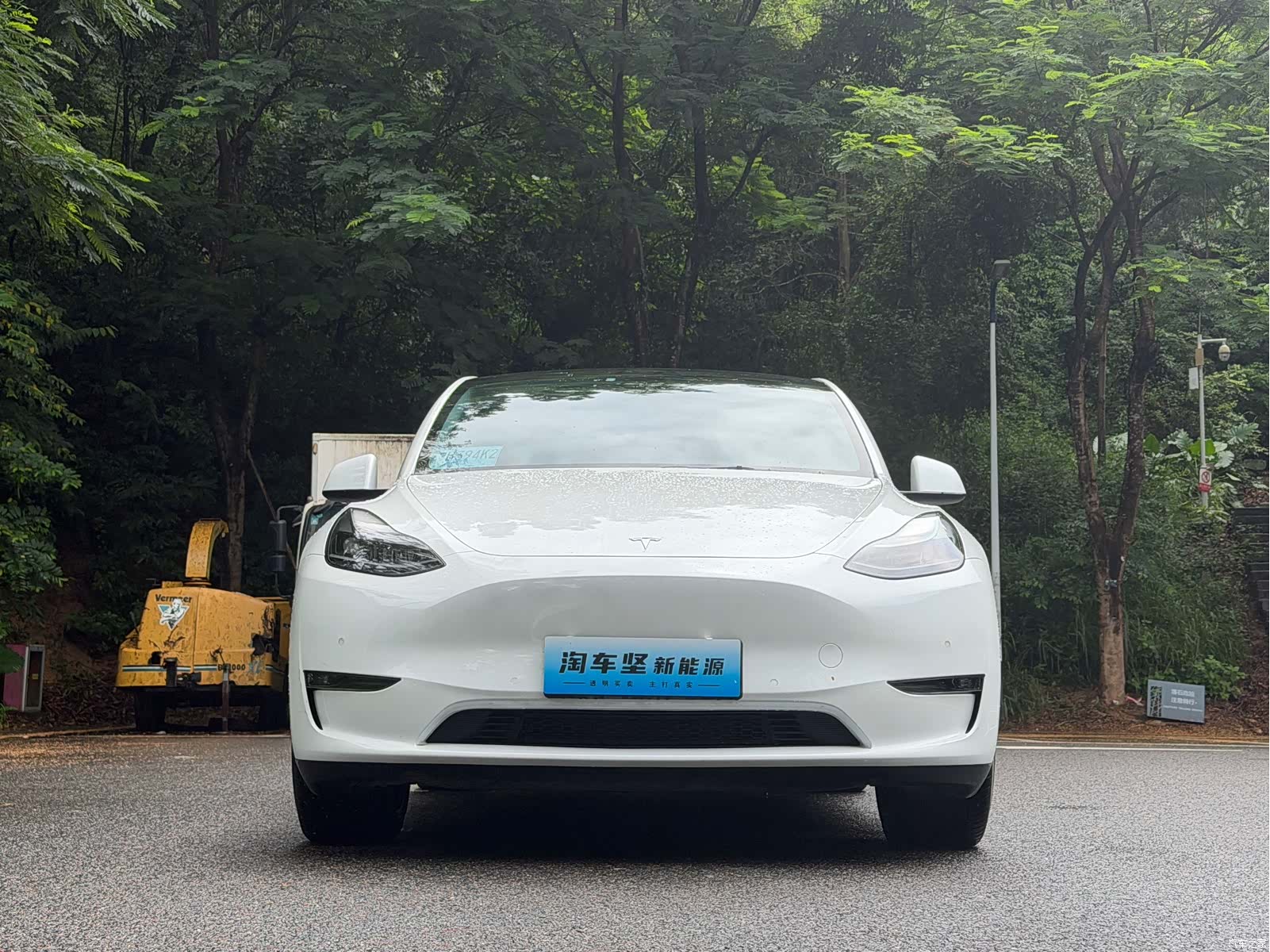 Tesla Model Y, 2023 4