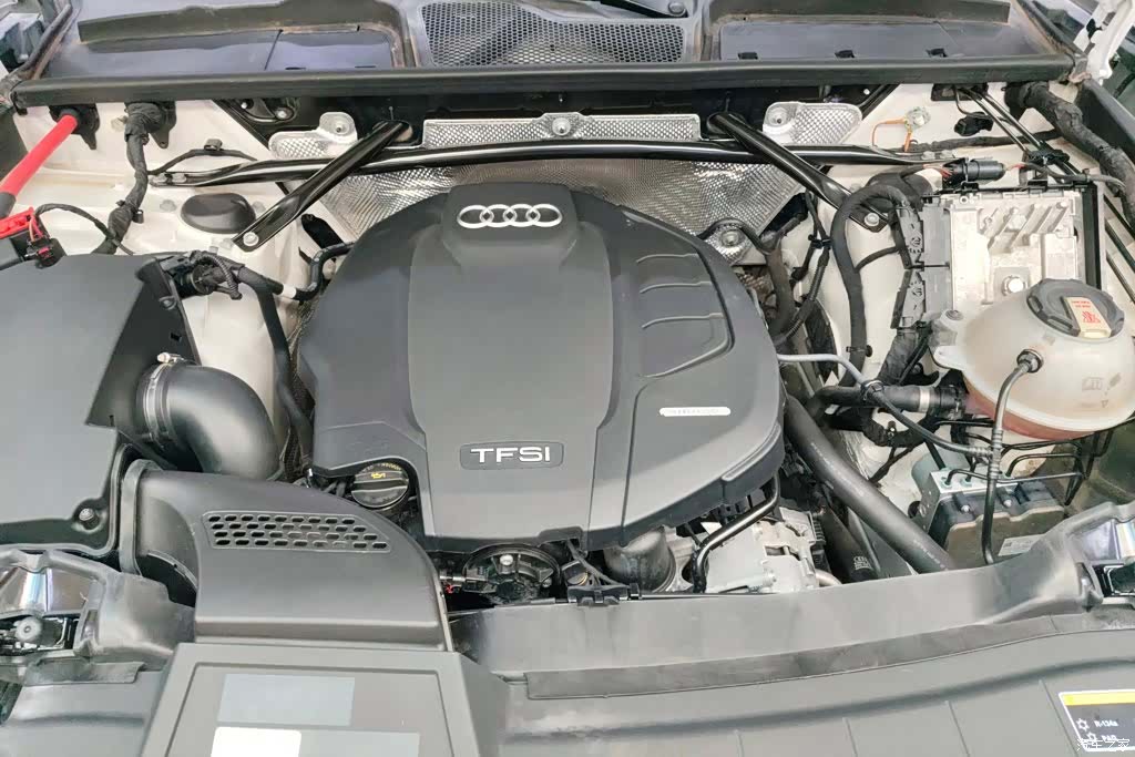 Audi Q5L, 2021 10