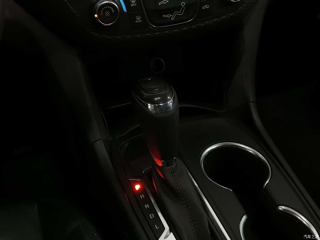 Chevrolet Equinox, 2019 13