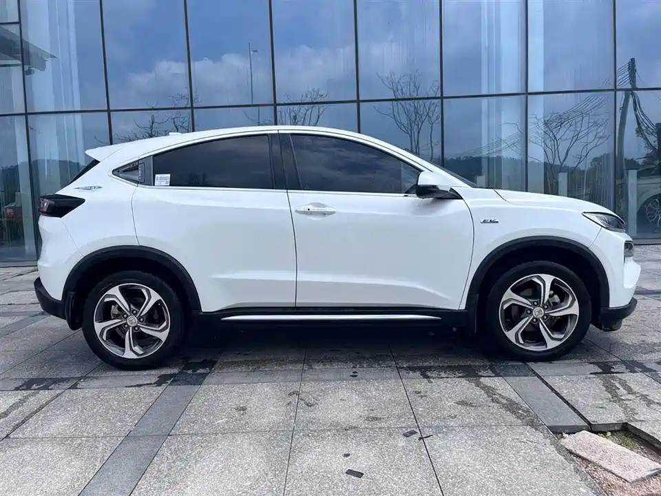 CIIMO Dongfeng Honda M-NV