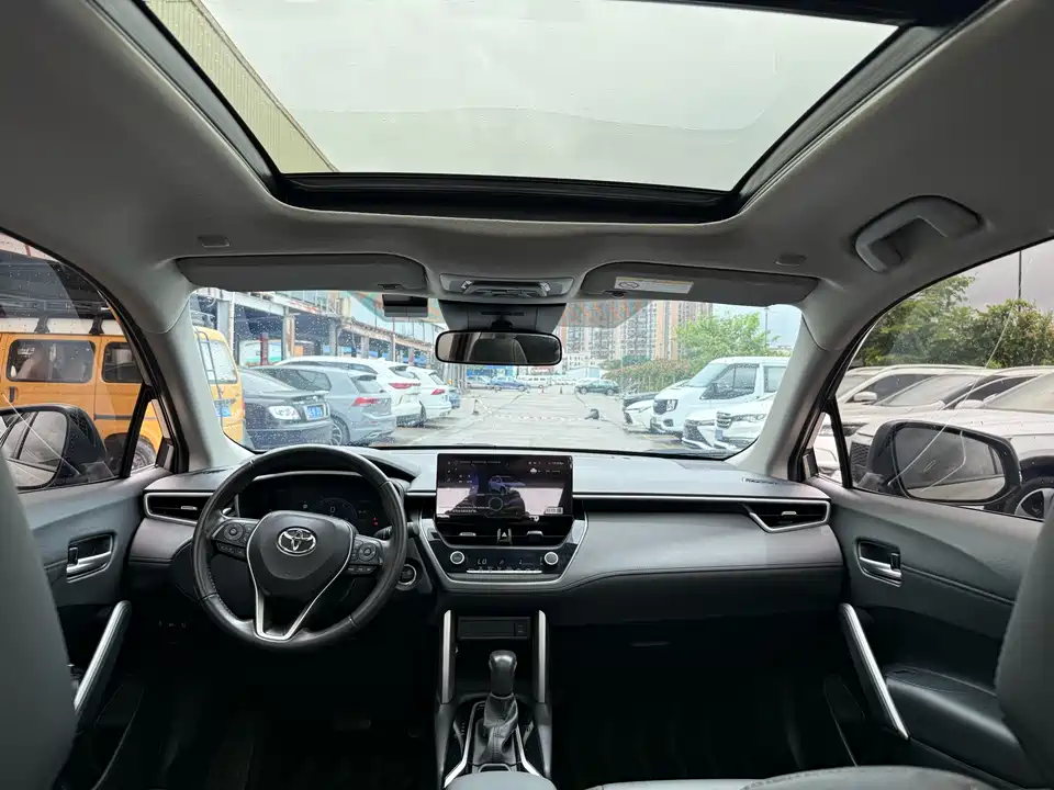 Toyota Corolla Sharp amplifier