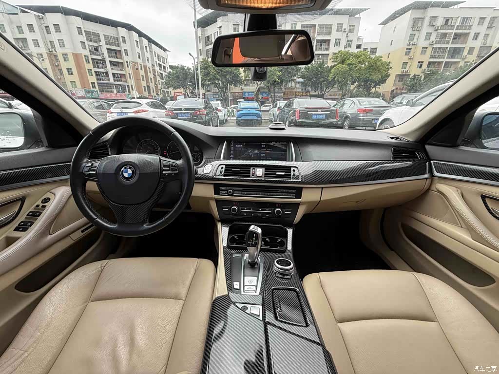 BMW 5 Series, 2011 11