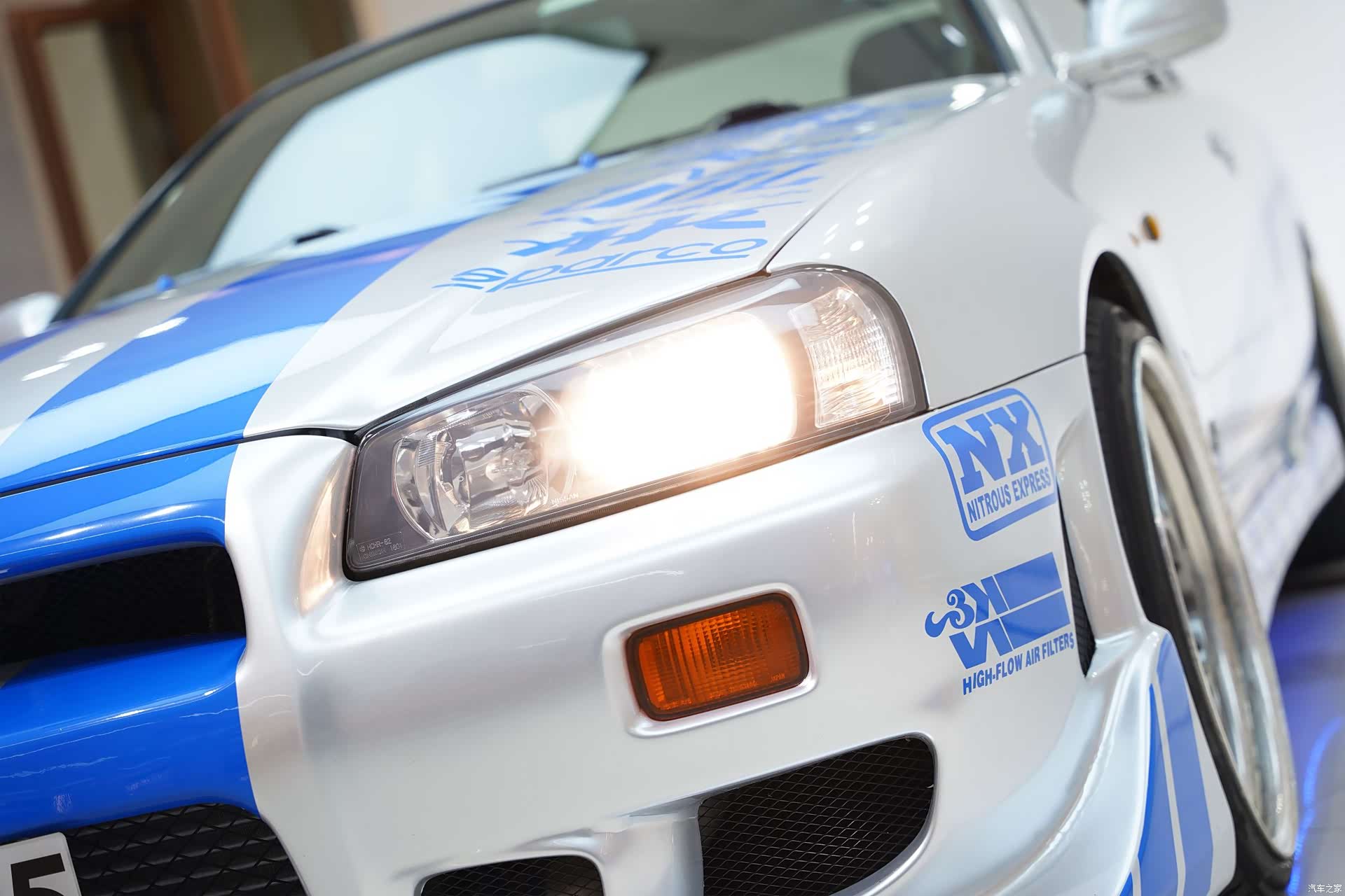 Nissan R34, 2000 8