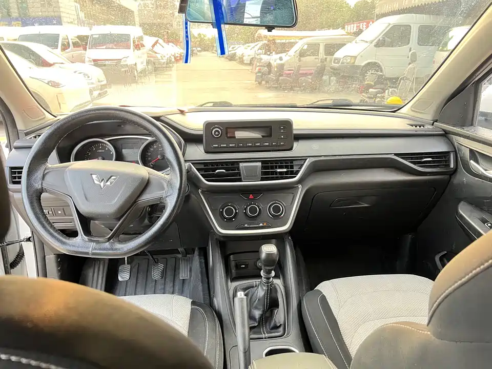 Wuling Wuling Hongguang S3