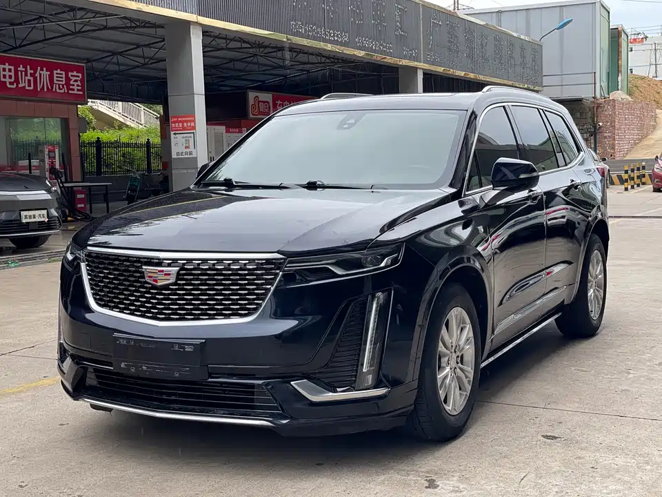 Cadillac XT6