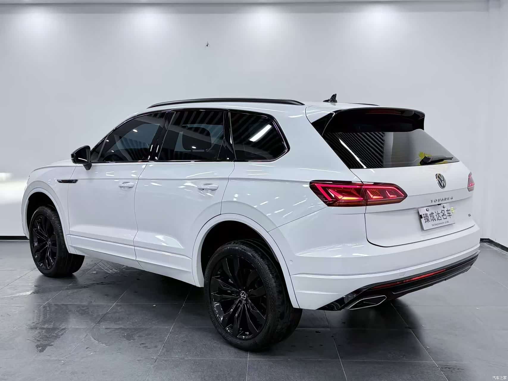 Volkswagen Touareg, 2021 4