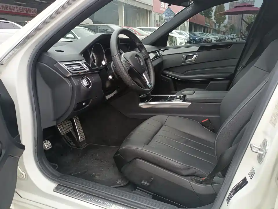 Mercedes-Benz E-class Mercedes-Benz E-class