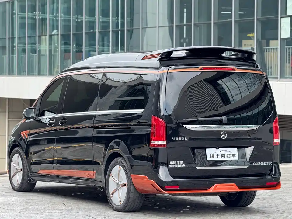 Mercedes-Benz V-class
