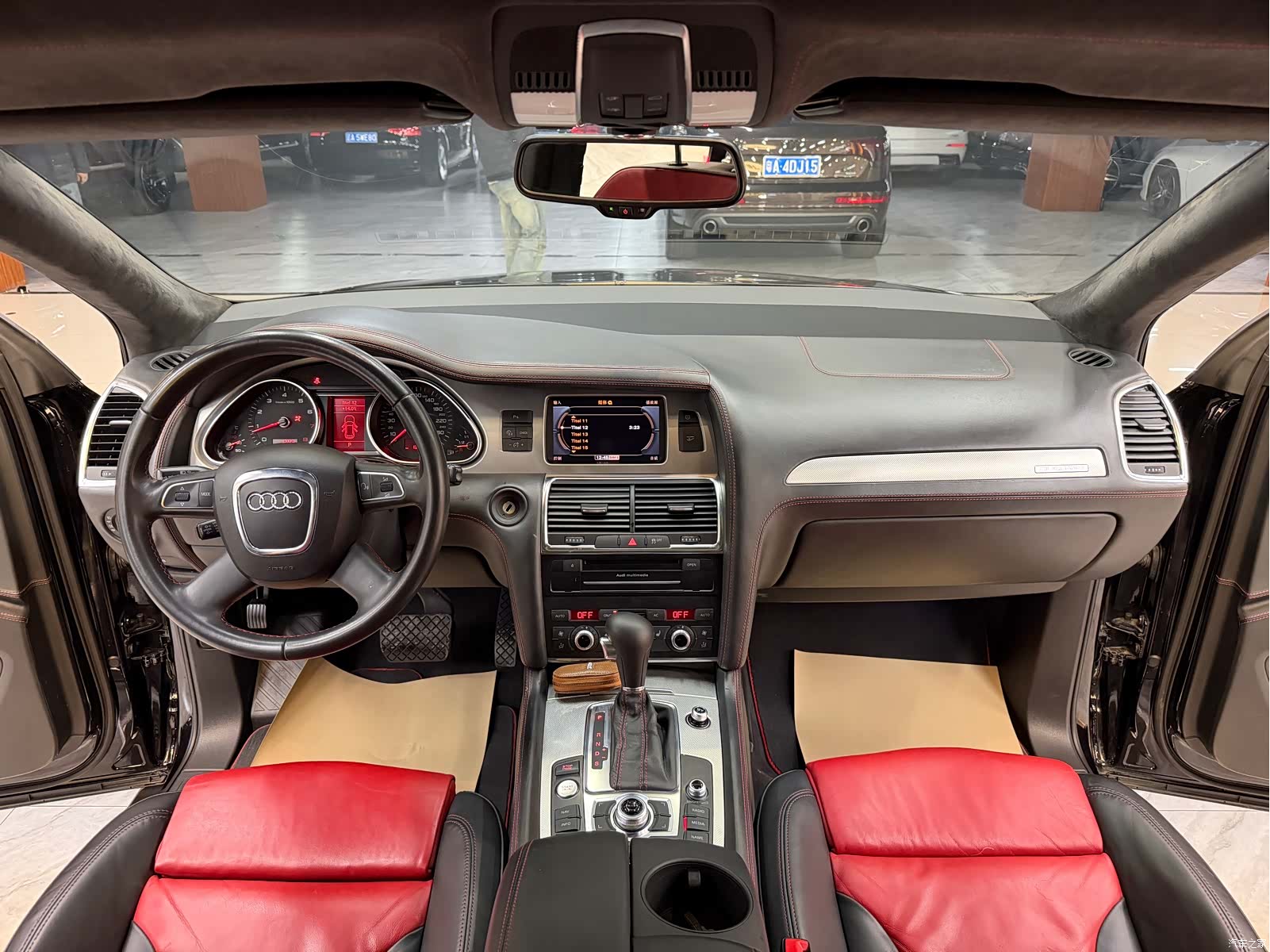 Audi Q7, 2011 15