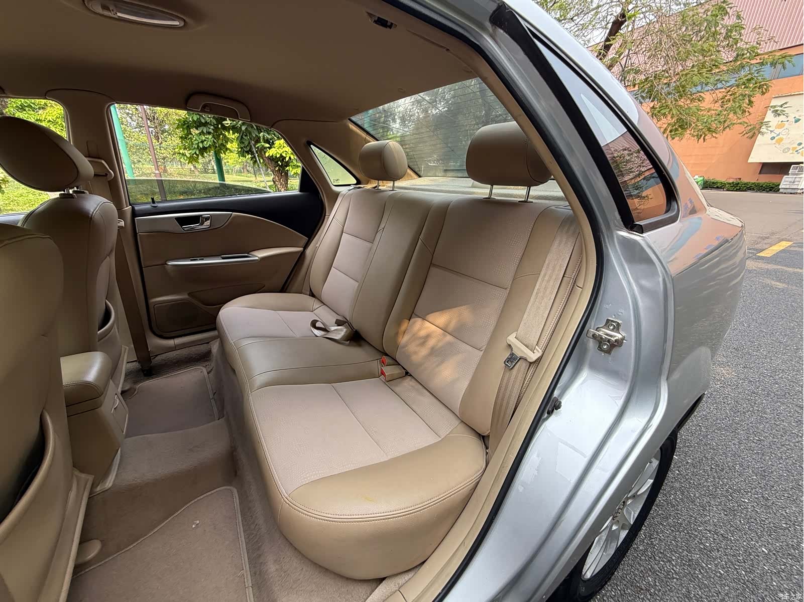 Buick 1.6LX-AT, 2012 8