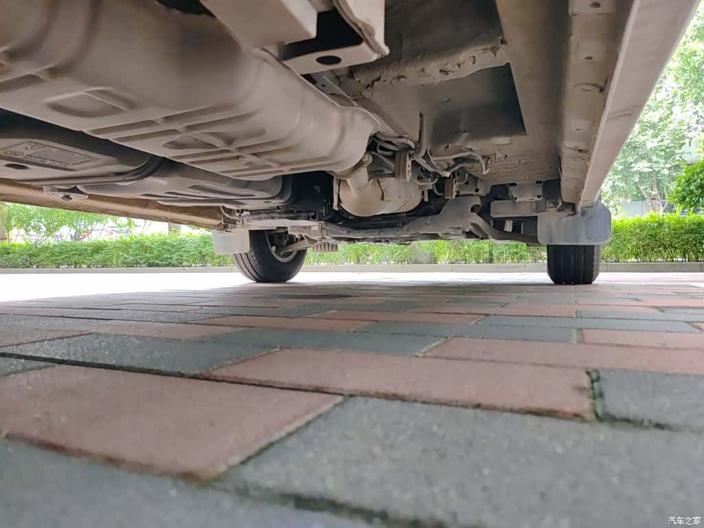 Maxus V90, 2021 17