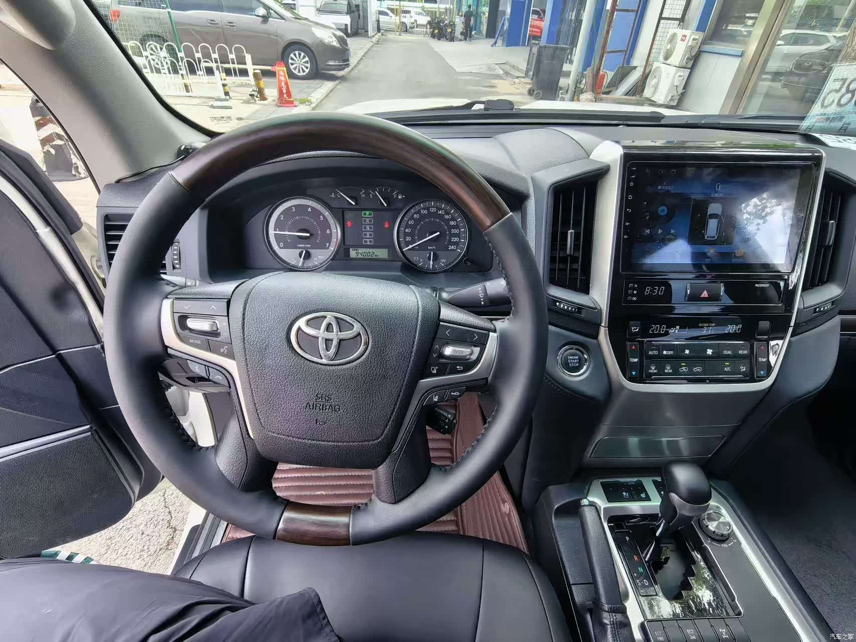 Toyota Land Cruiser, 2017 8