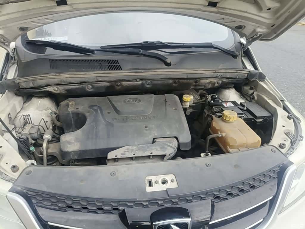 Wuling 730, 2017 16