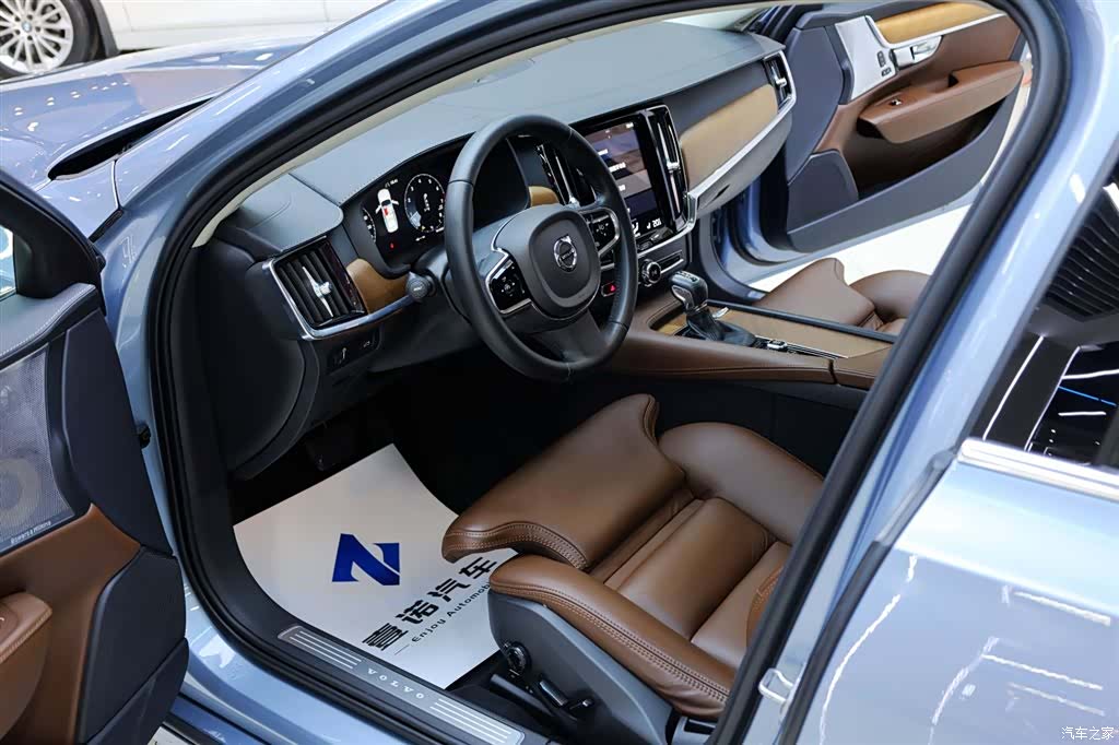 Volvo S90, 2019 15