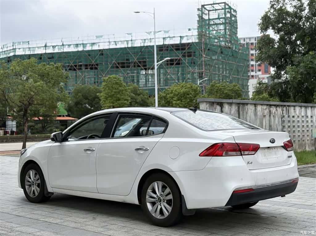 Kia K4, 2015 7