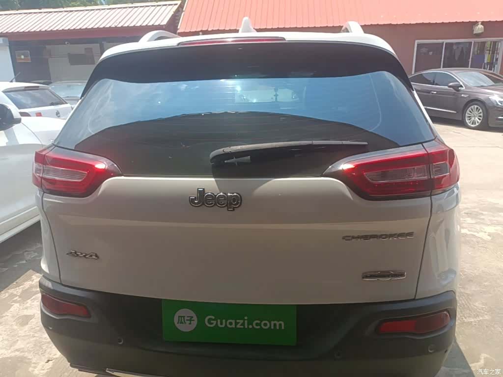 Jeep Cherokee, 2016 6