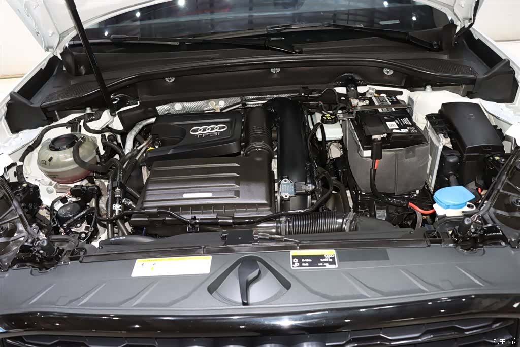 Audi Q2L, 2021 19