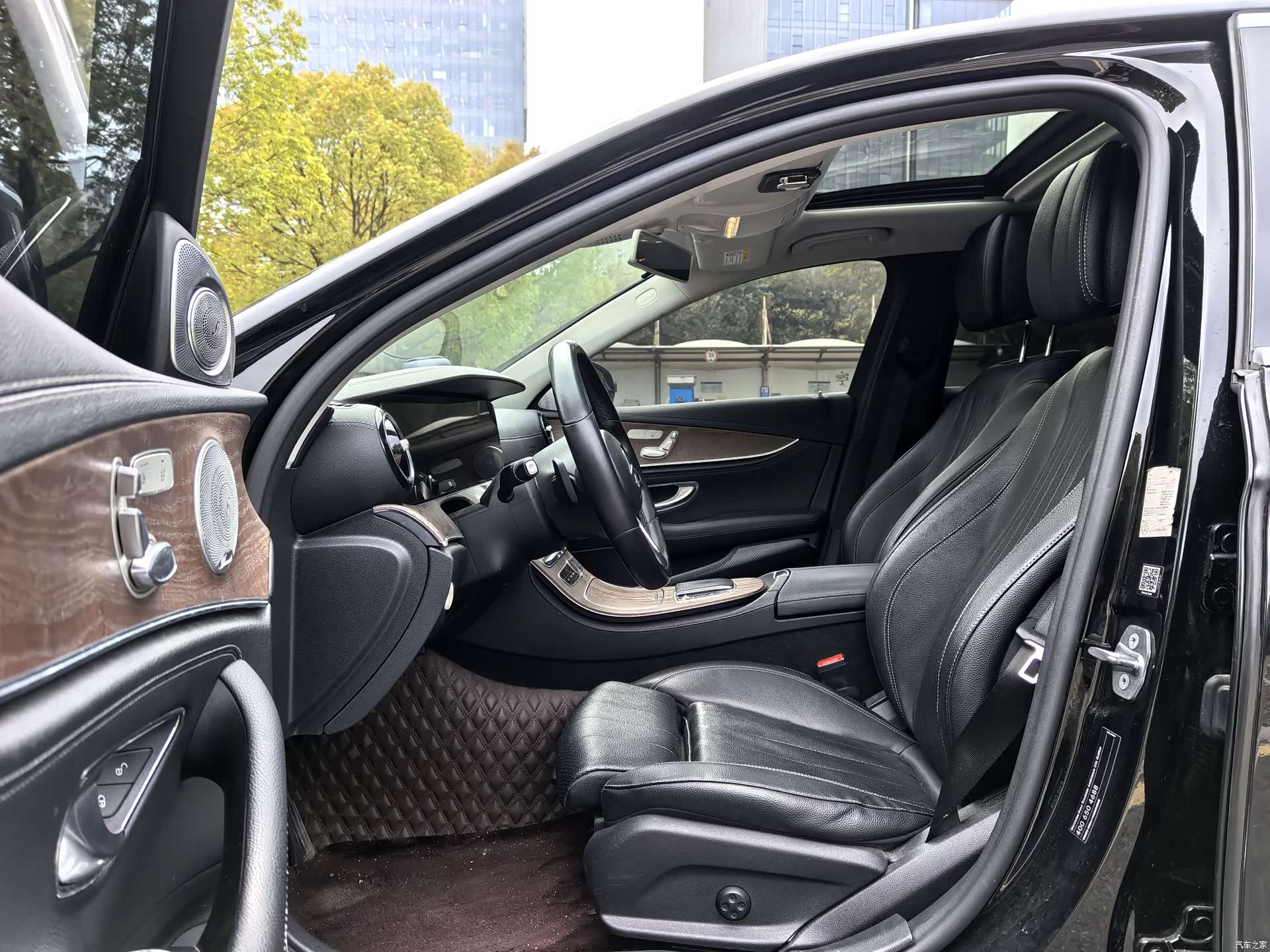Mercedes-Benz E-Class, 2019 3