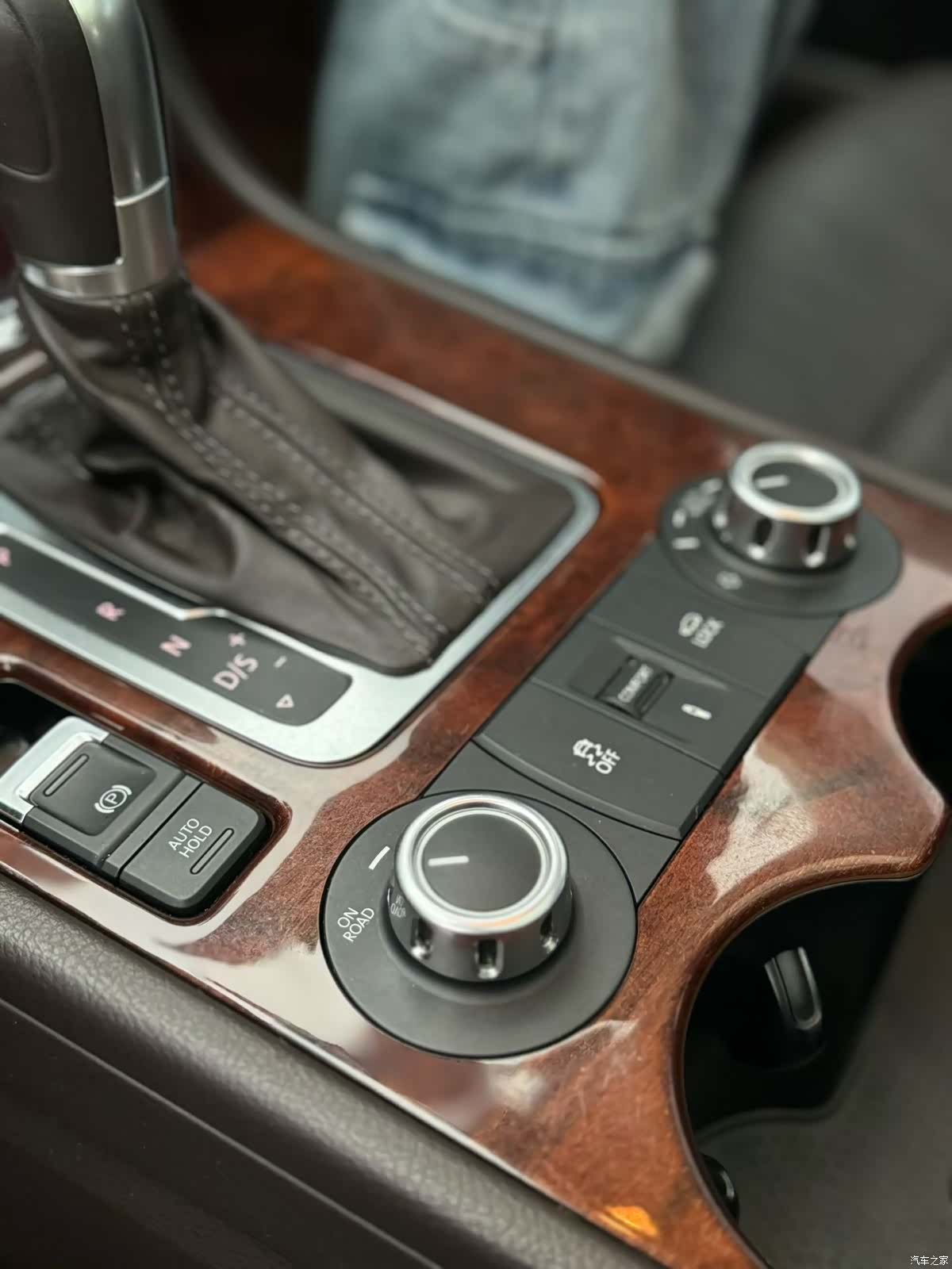 Volkswagen Touareg, 2015 8