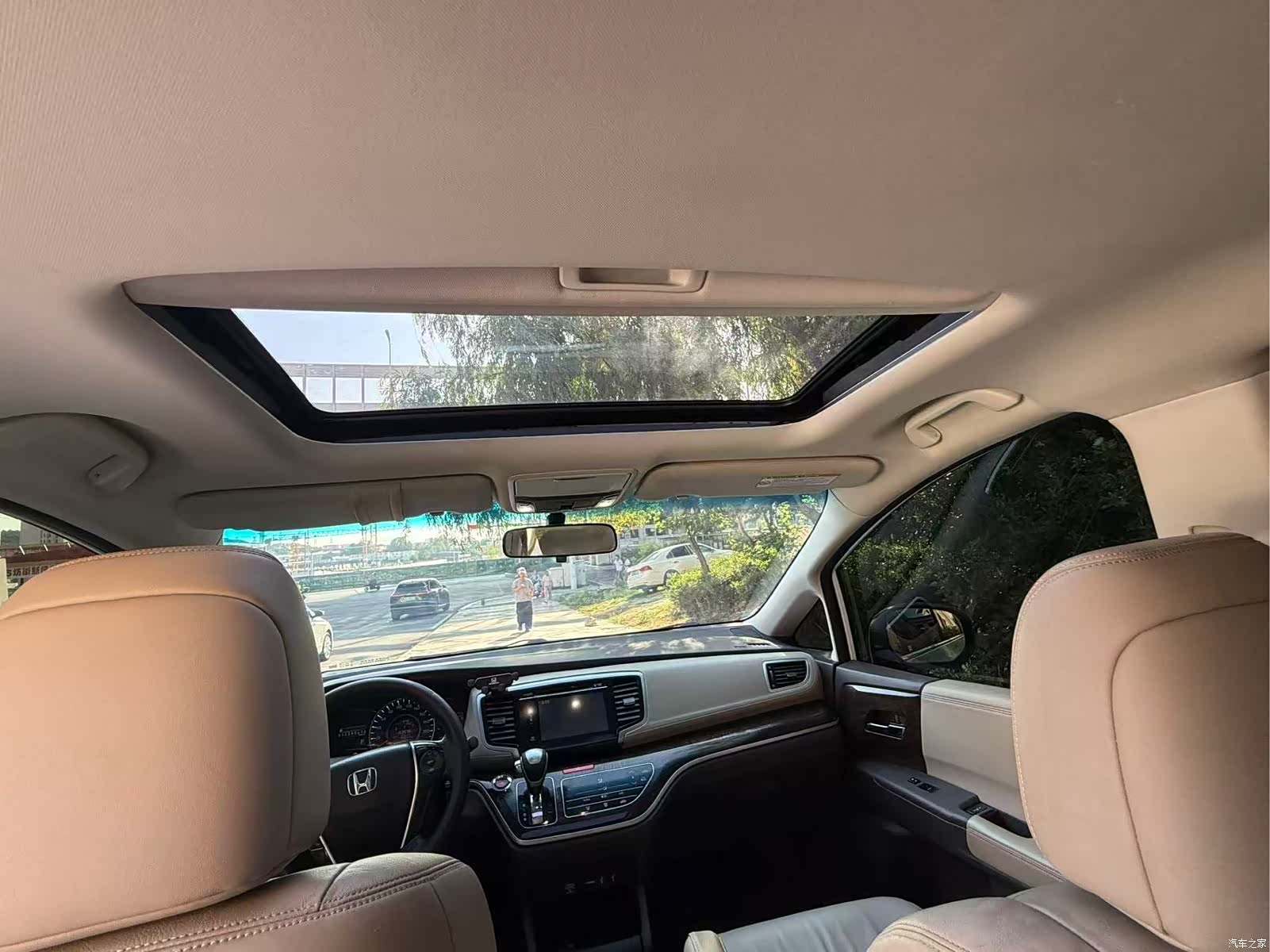 Honda Odyssey, 2015 11