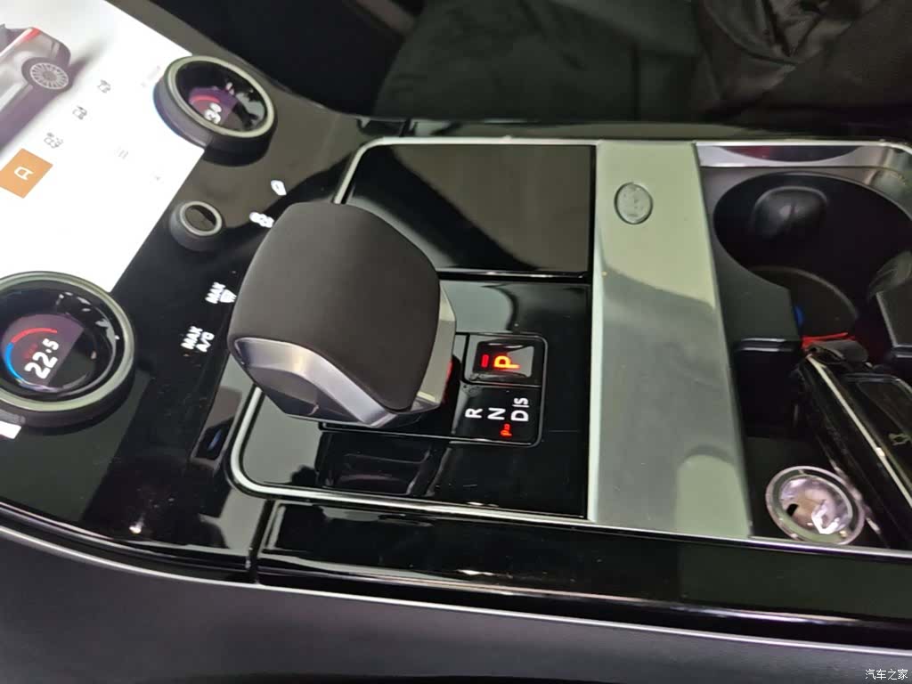 Land Rover Range Rover, 2022 14