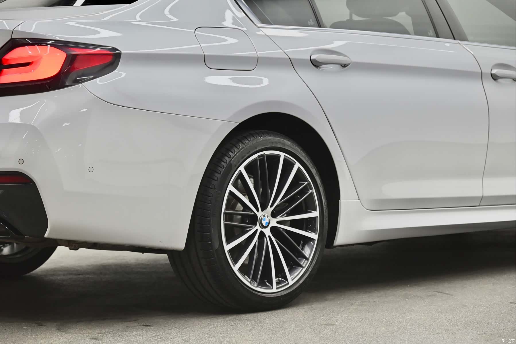 BMW 5 Series, 2021 33