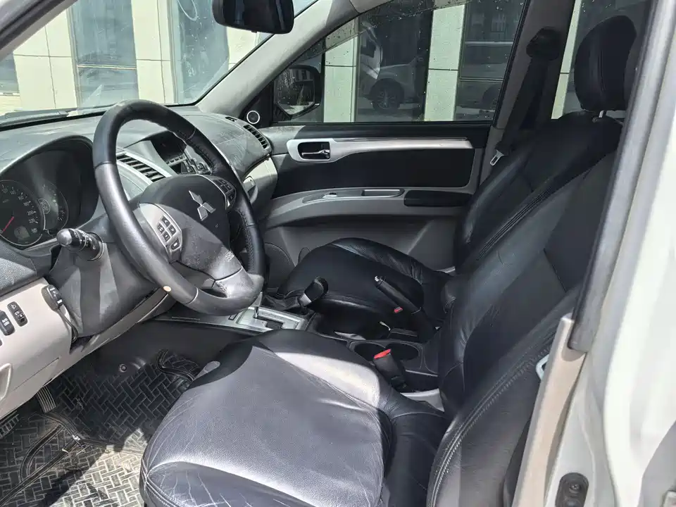 Mitsubishi Pajero Jinchang