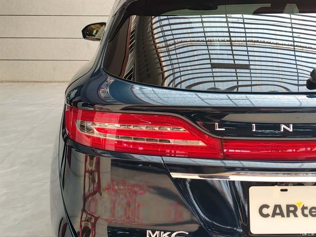 Lincoln MKC, 2019 все фото