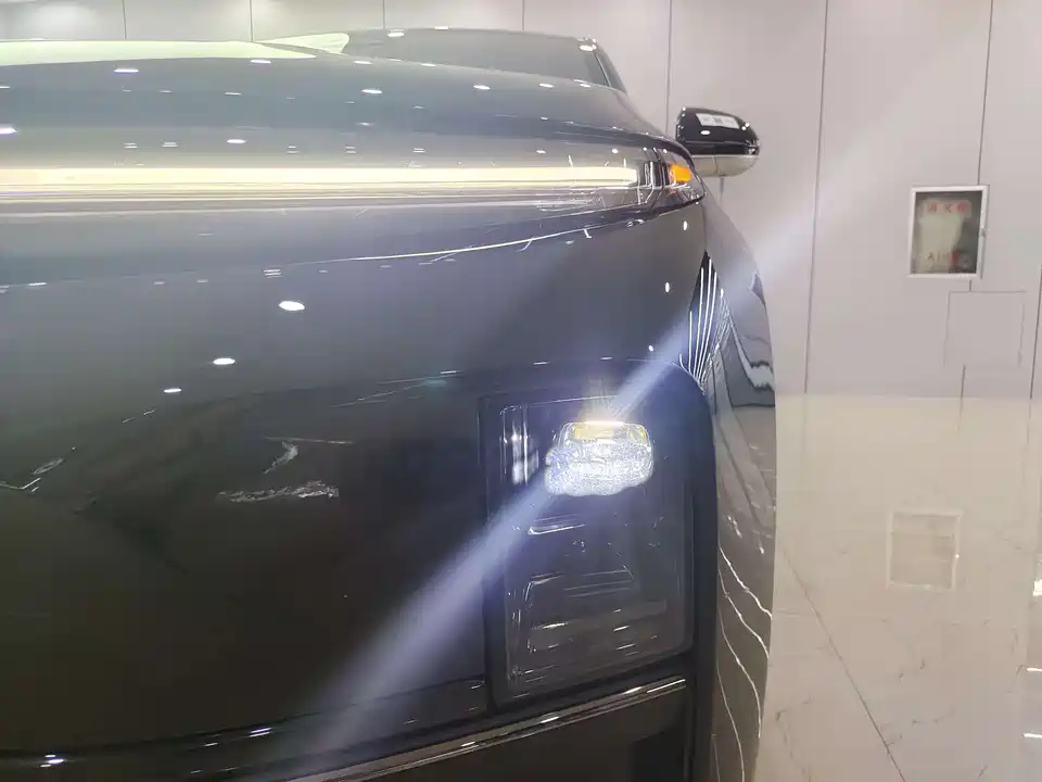 Li Auto Ideal L7