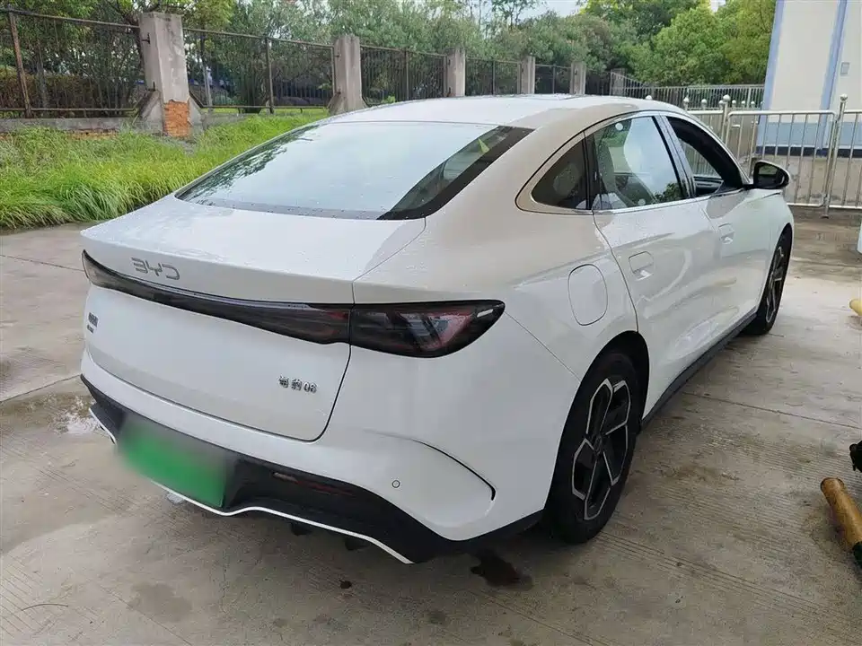 BYD Seal 06