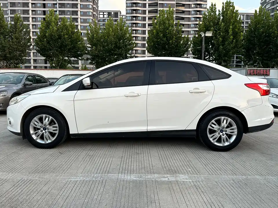 Ford Fox