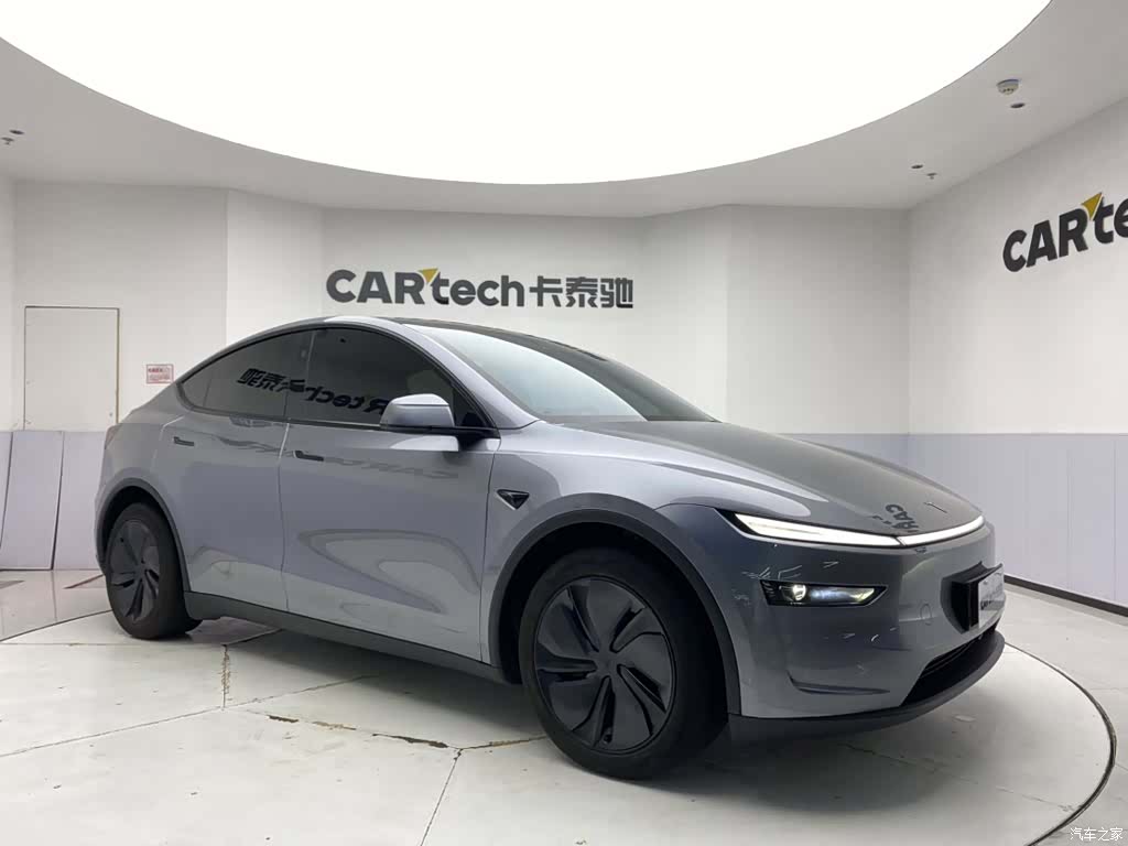 Tesla Model Y, 2025 2