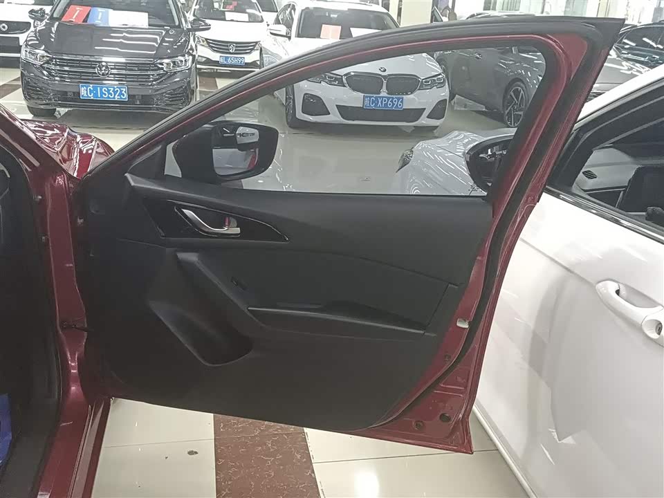 Mazda 3 Angkesaila Mazda 3 Angkesaila