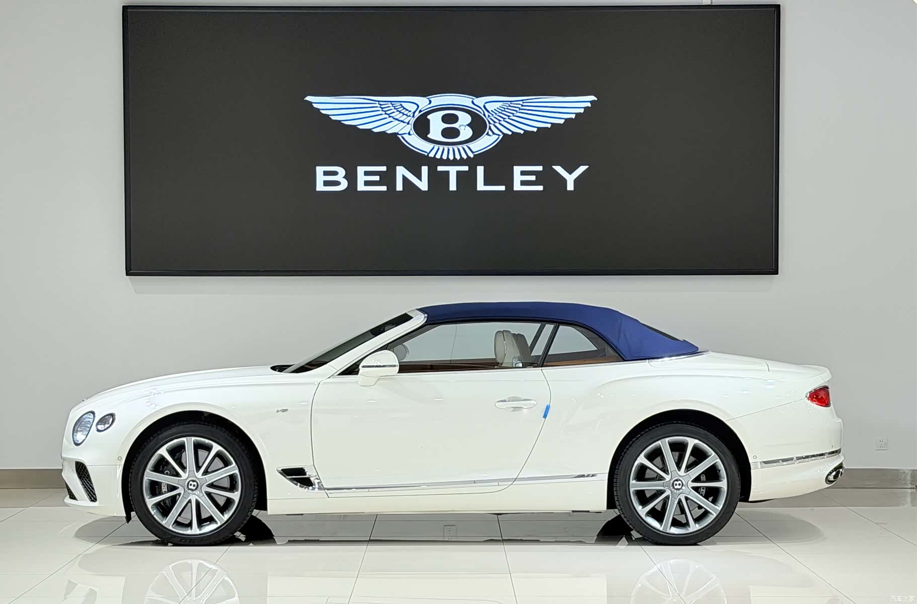 Bentley Continental GT, 2021 3