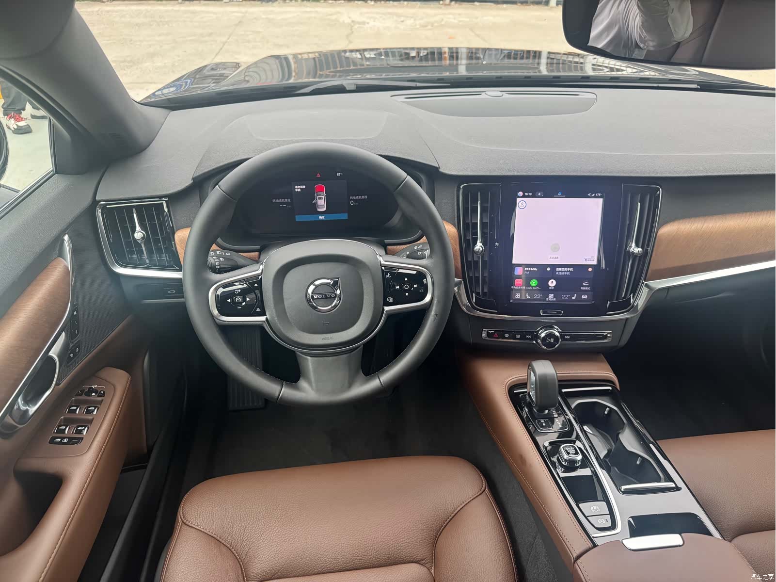 Volvo S90, 2025 10