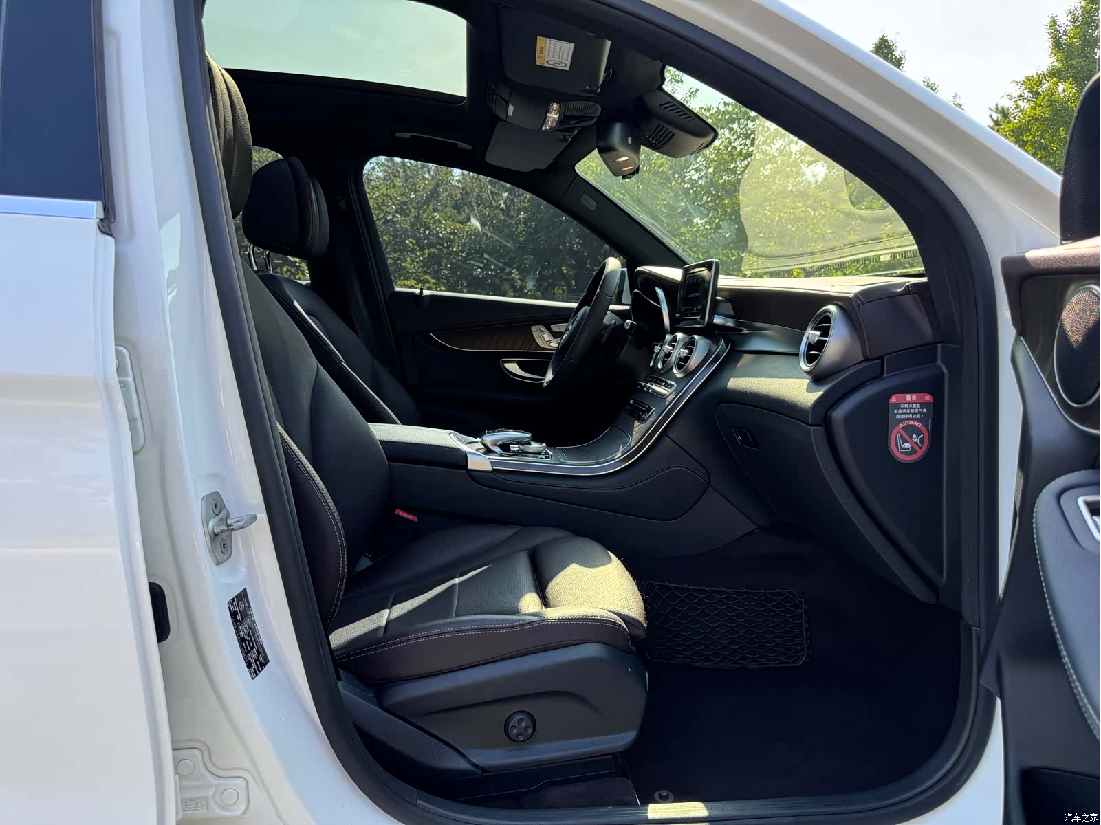 Mercedes-Benz GLC, 2016 21
