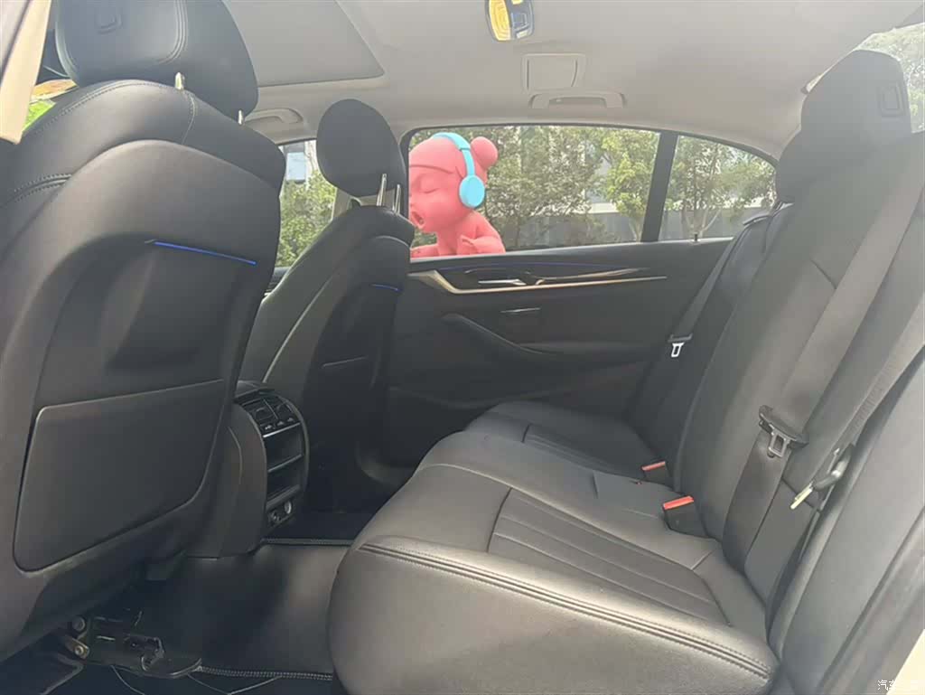 BMW 5 Series, 2018 10