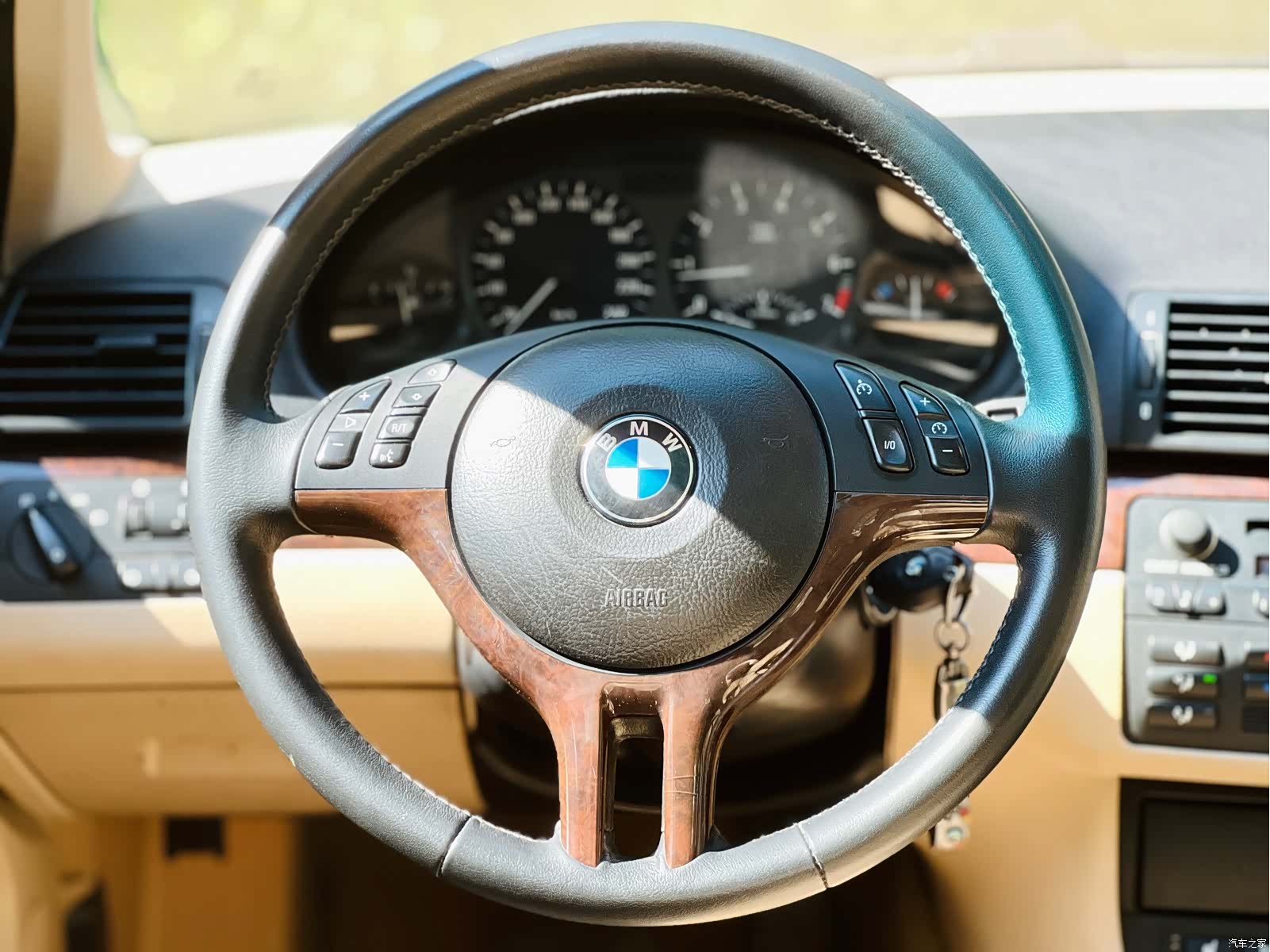 BMW 3 Series, 2003 9