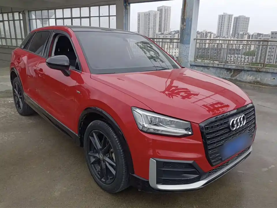 Audi Q2L