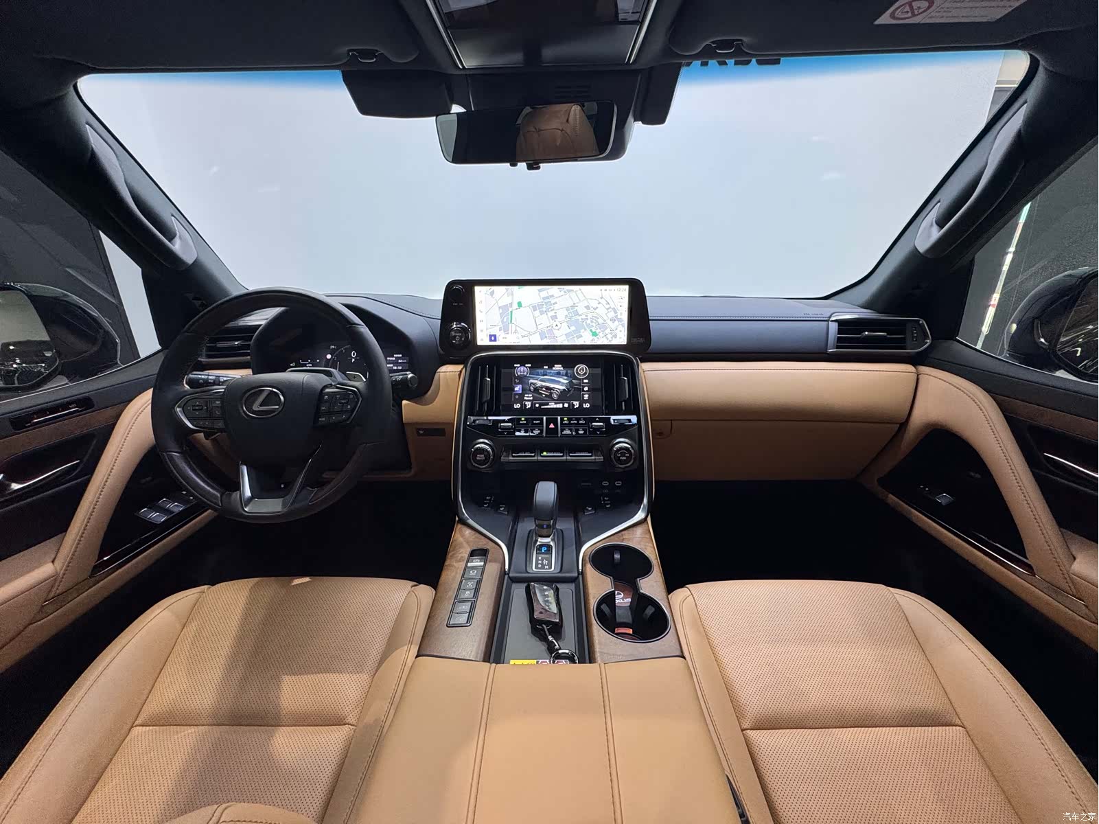 Lexus LX, 2025 18