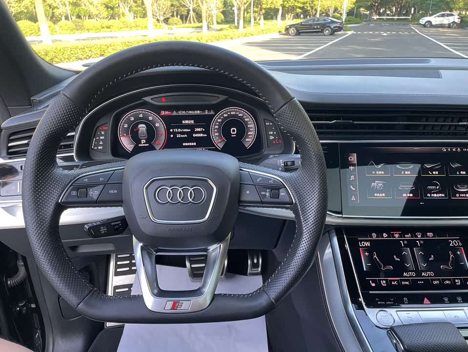Audi Q8 Audi Q8